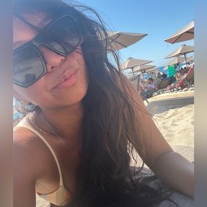 Meet your Posher, Charlene